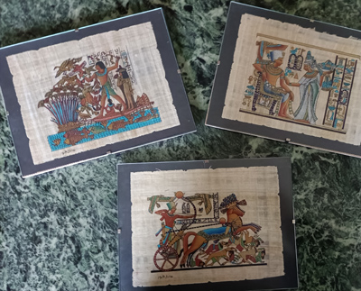 Schönes Papyrus Bild unter Glasrahmen 23 x 17 cm, farbenfrohe Bilder